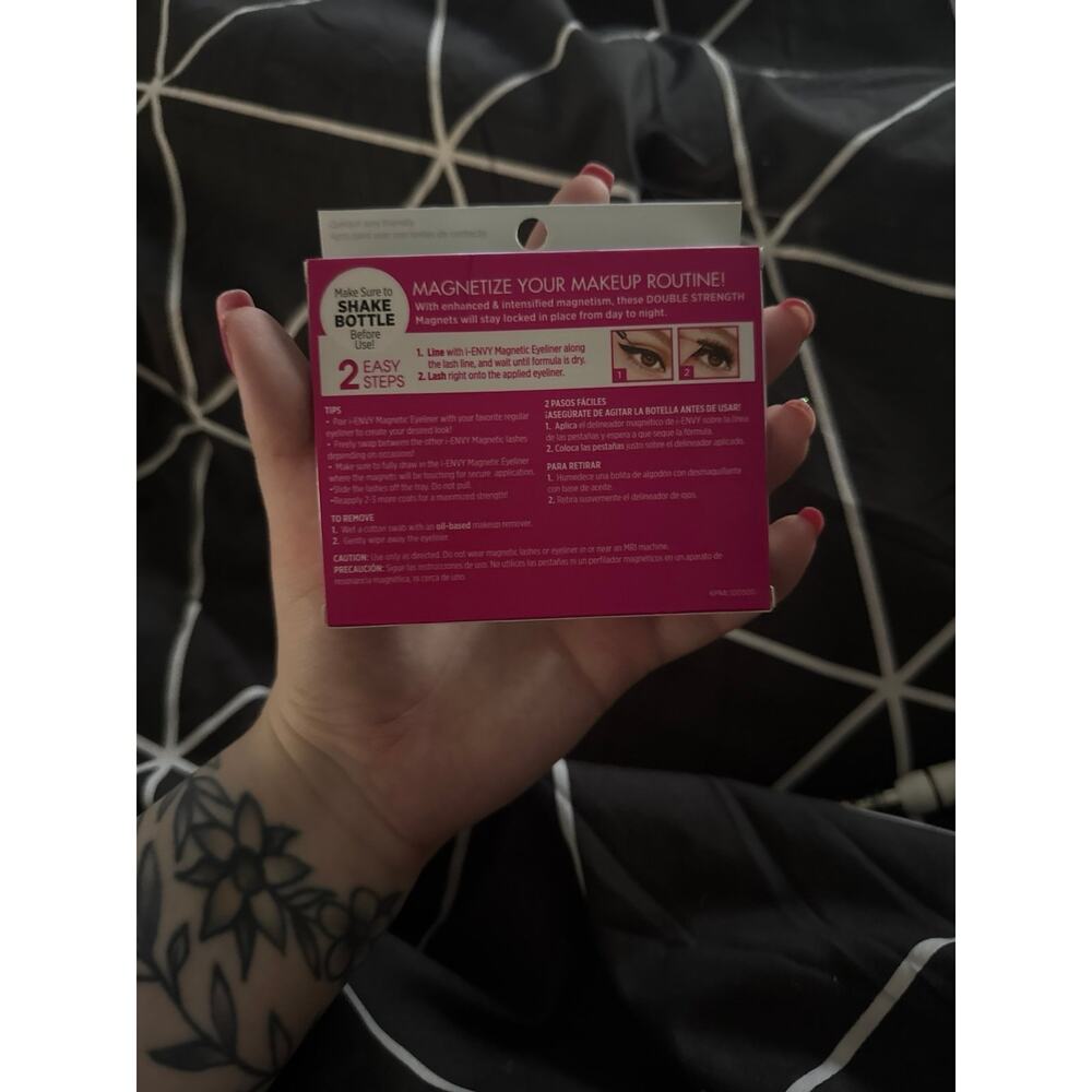 Lashes bundle - Picture 3 of 3